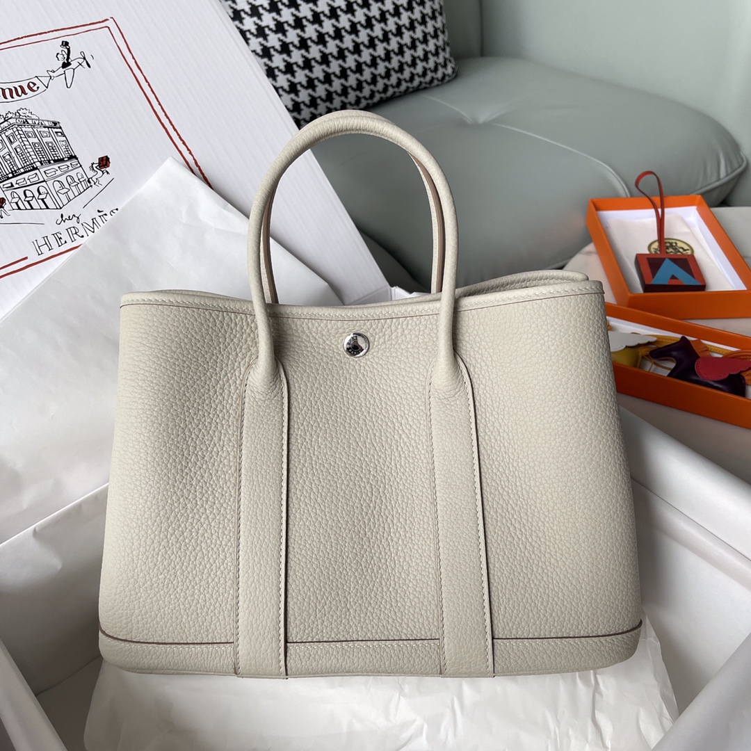 Hermes Garden Party 36cm Tote Handbag In White Clemence Leather